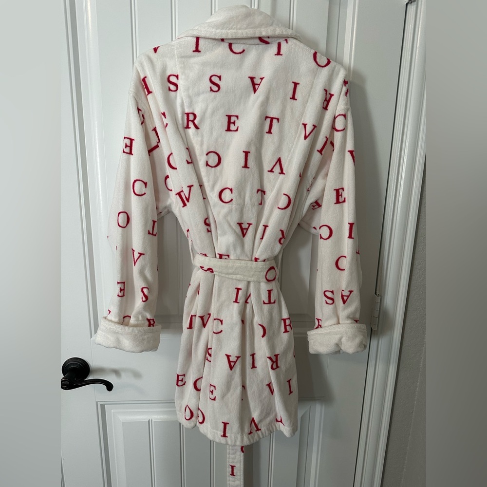 Victoria Secret Plush Robe OS - Picture 2 of 4